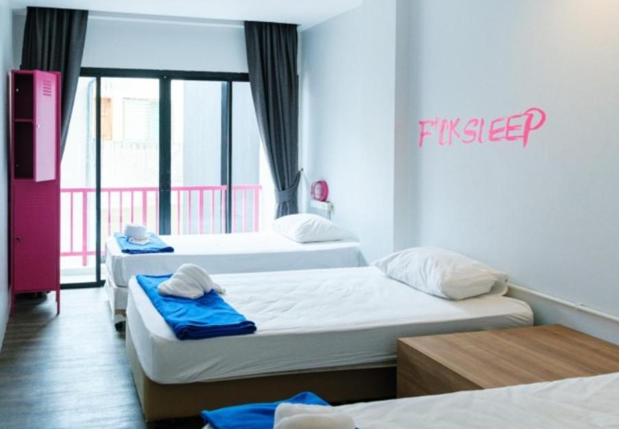 Хостел Slumber Surf Phuket Kata Екстер'єр фото